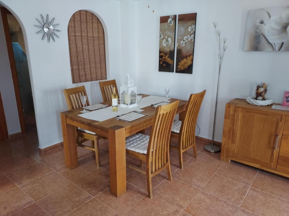 Orihuela - Sleeps 6 - Pool - Parking - Petfriendly Villa Buitenkant foto