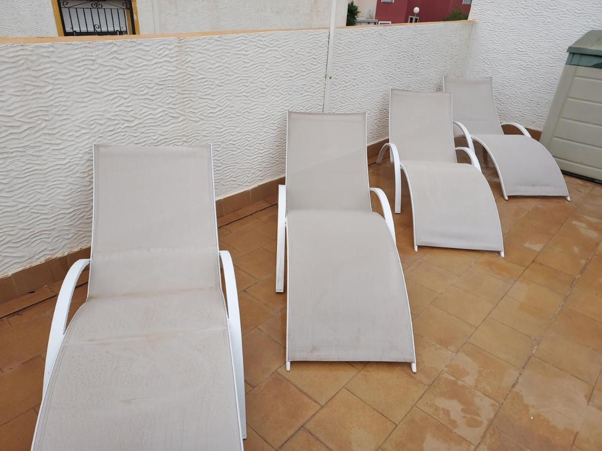 Orihuela - Sleeps 6 - Pool - Parking - Petfriendly Villa Buitenkant foto