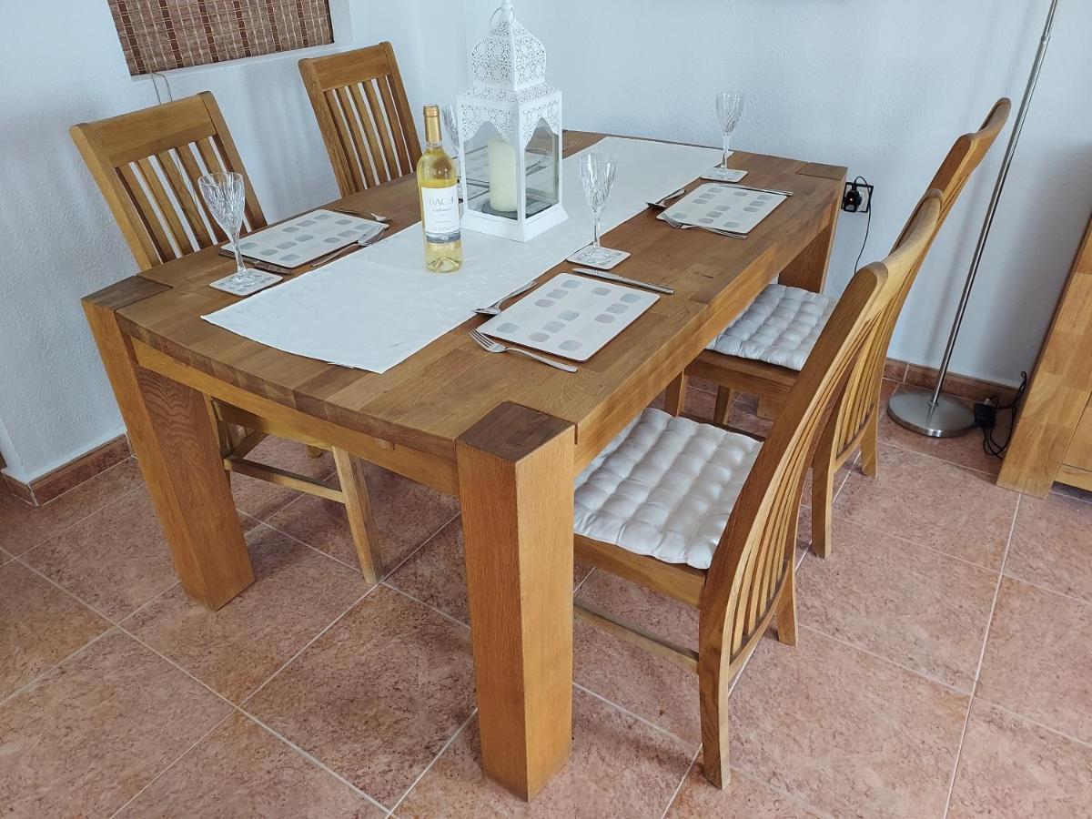 Orihuela - Sleeps 6 - Pool - Parking - Petfriendly Villa Buitenkant foto